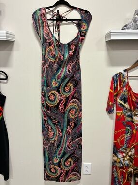Women’s dress